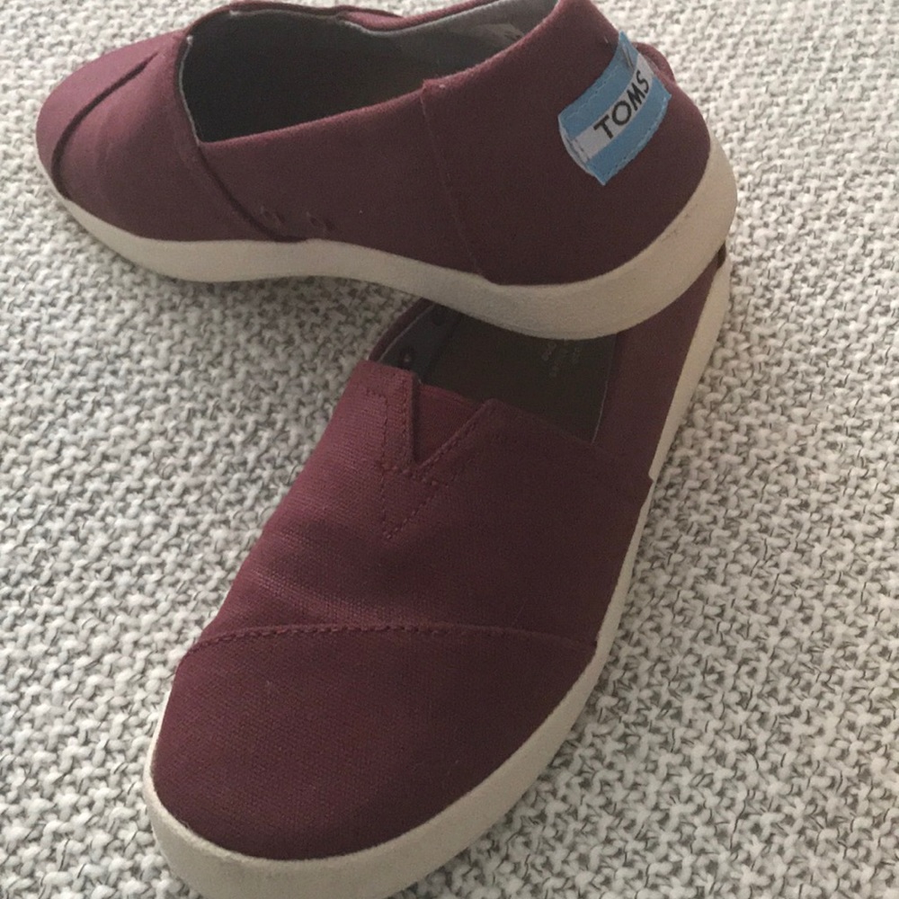 Toms